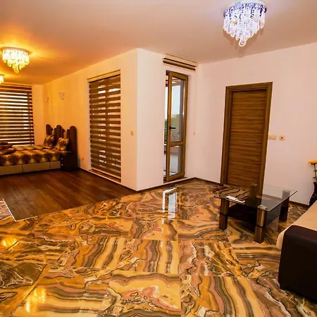 Апарт-готель Boutique Versis Сонячний Берег