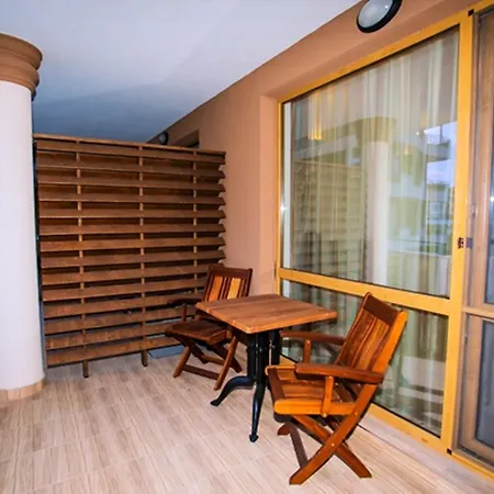 Boutique Versis Hotel de apartamente 5*