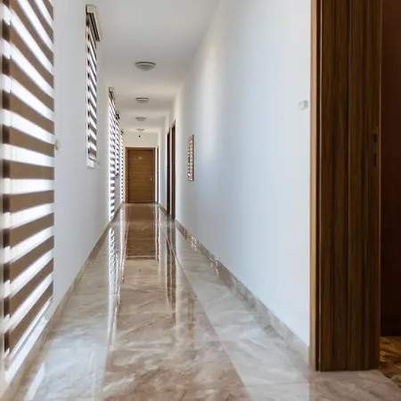 Hotel de apartamente Boutique Versis 5*