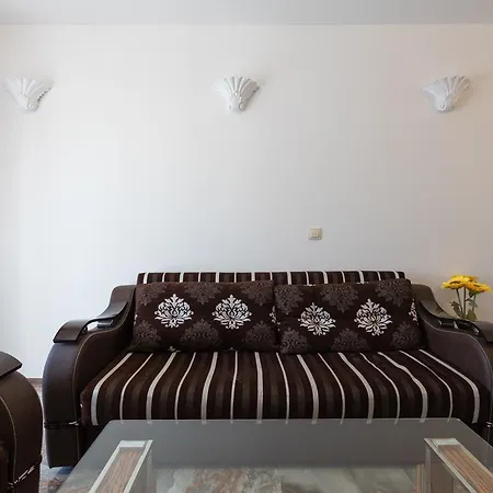 Aparthotel Boutique Versis 5*