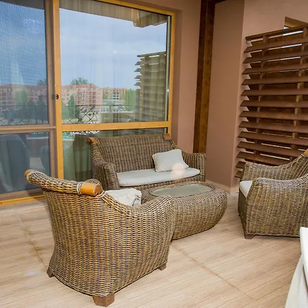 Aparthotel Boutique Versis