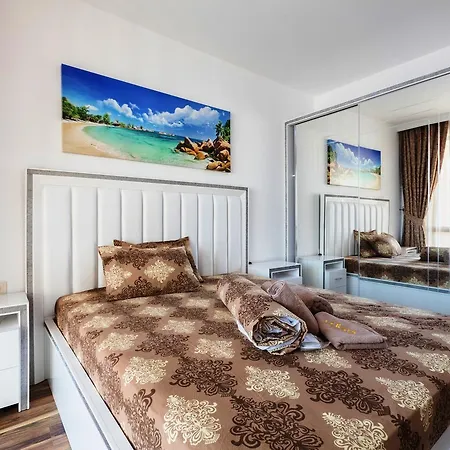 アパートホテル Boutique Versis 5*