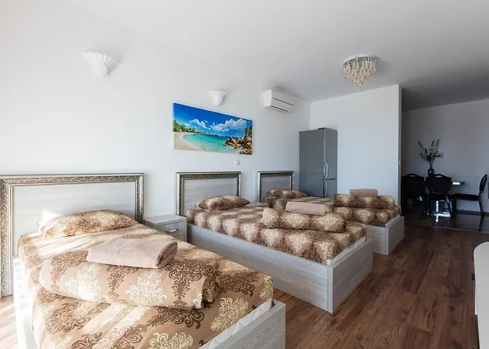 Boutique Versis Солнечный берег