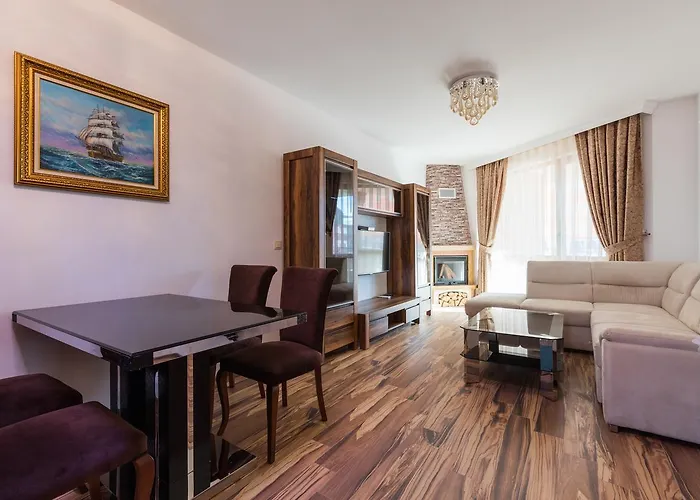 Boutique Versis Aparthotel 5*